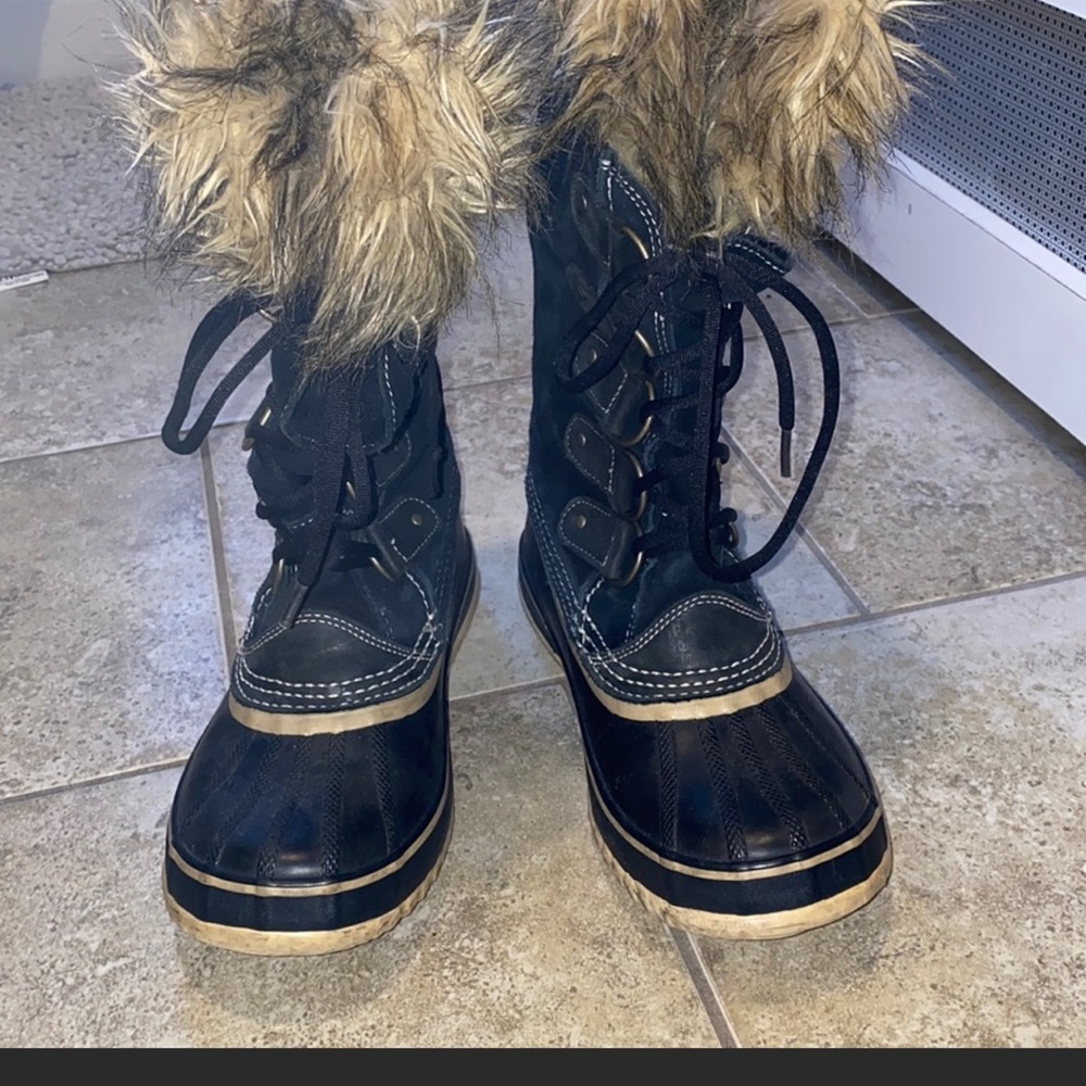 ❄️Sorel Joan of Arctic boots fur snow waterproof size 8